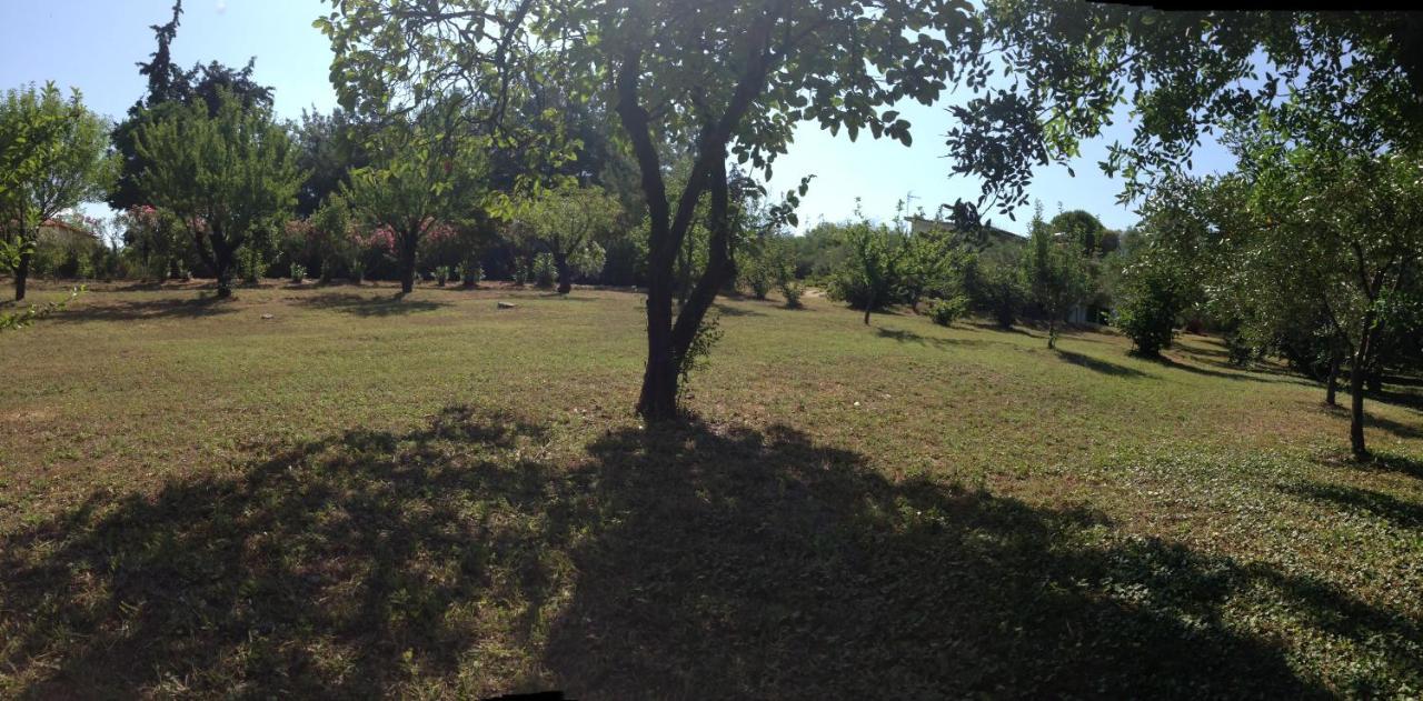 Secluded 1.8 Acre Garden Villa, For Exclusive Use With Stunning Views. Kalandra Eksteriør billede