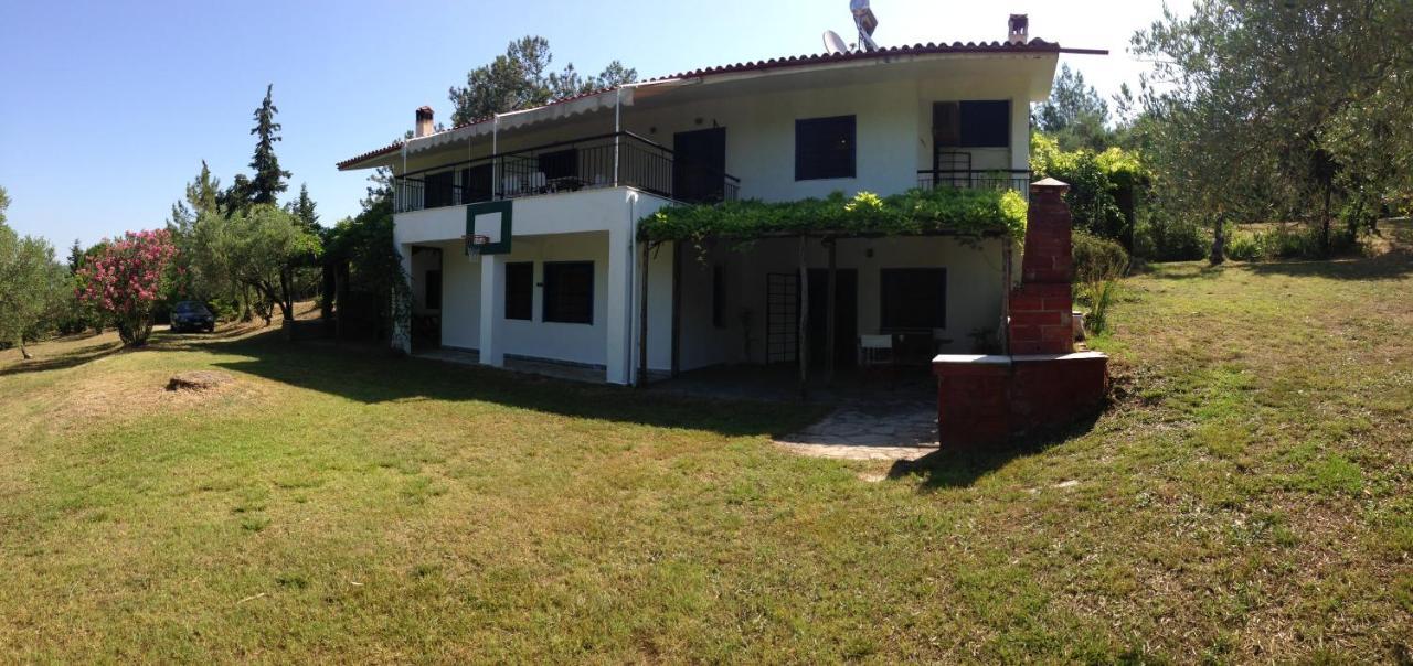 Secluded 1.8 Acre Garden Villa, For Exclusive Use With Stunning Views. Kalandra Eksteriør billede